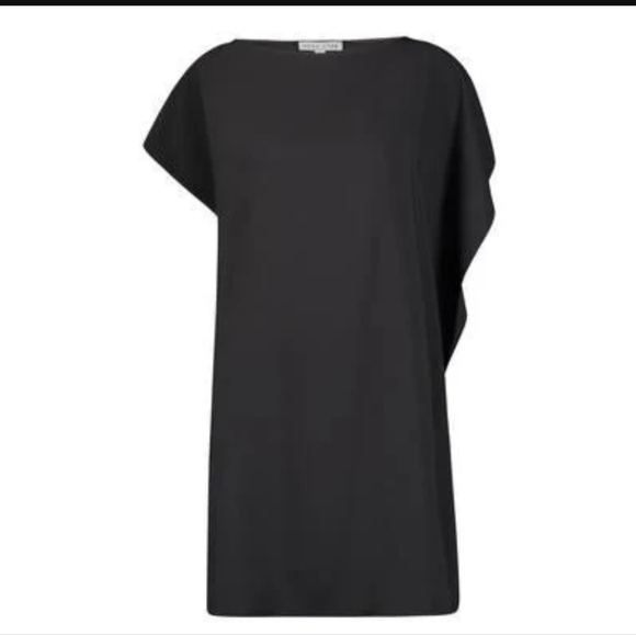 Anna Cate - Eva Flutter Sleeve Dress - Picture 3 of 4